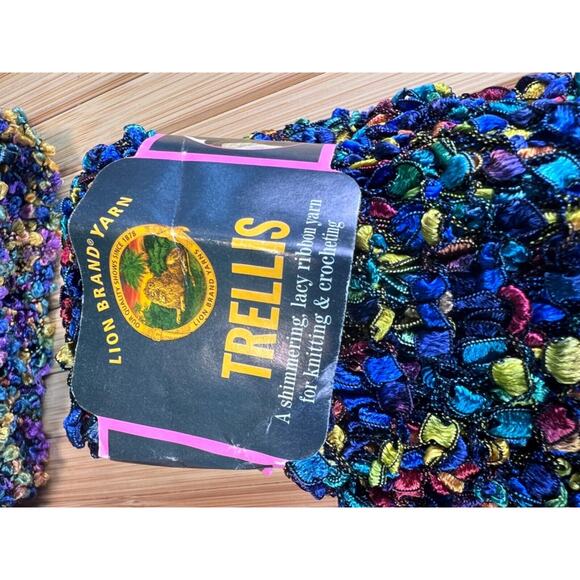 New Bundle of 5 New Yarn For Knitting Great Craft Or Gift - Picture 5 of 7